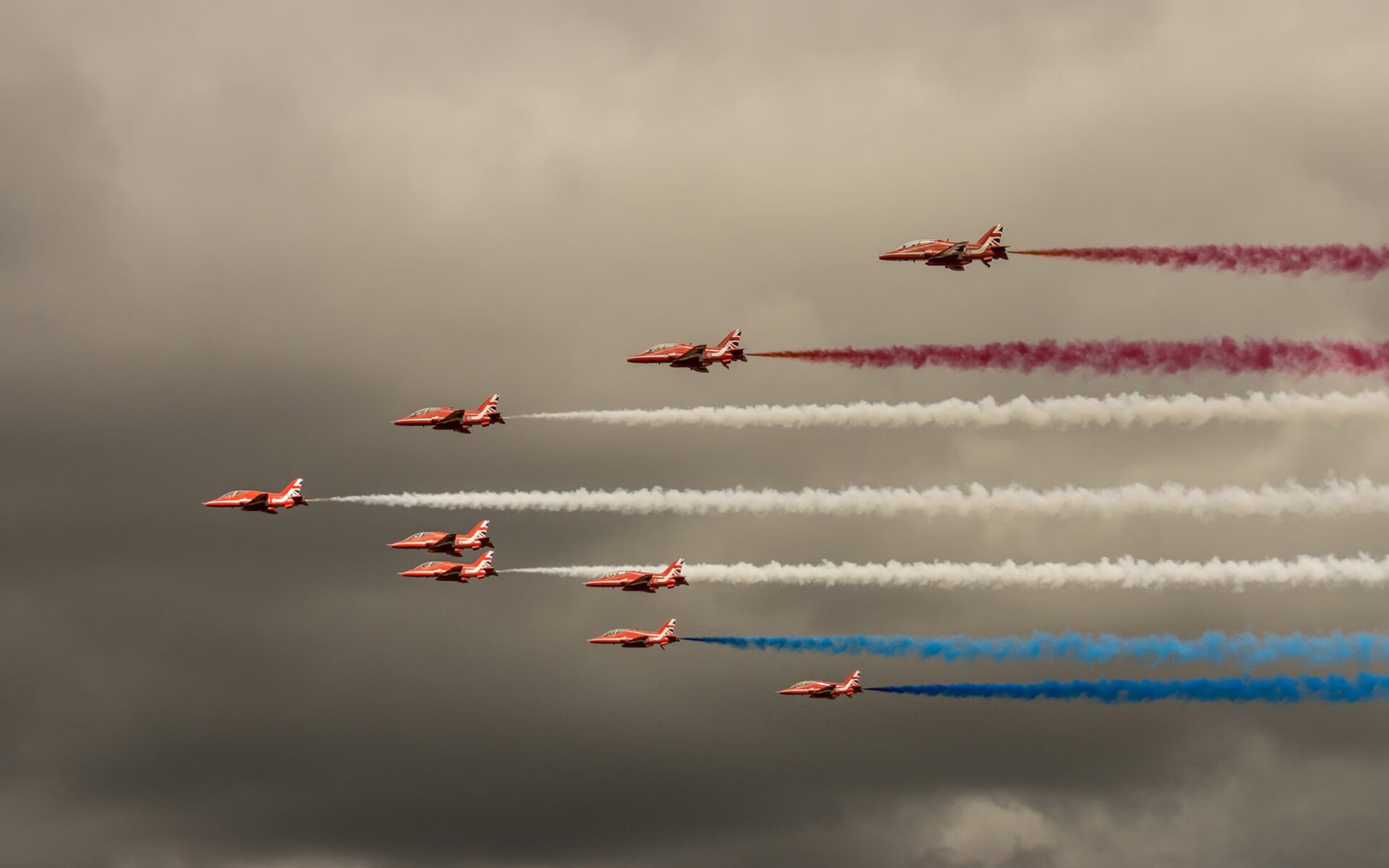 AYX GAME-“中国足球运动员首次入驻国际联赛，开启海外征程”，中国有哪些足球运动员在国外联赛