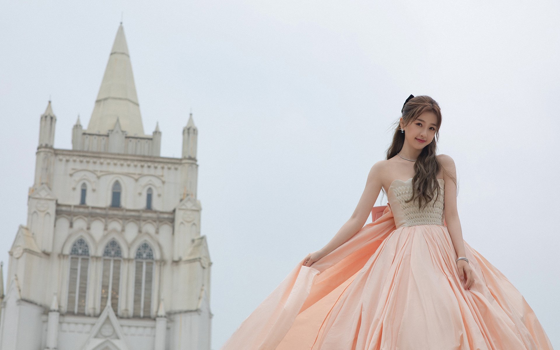 爱游戏体育app-关键足球临门一脚决定出线命运，足球比赛进攻一方,临门一脚破门得分