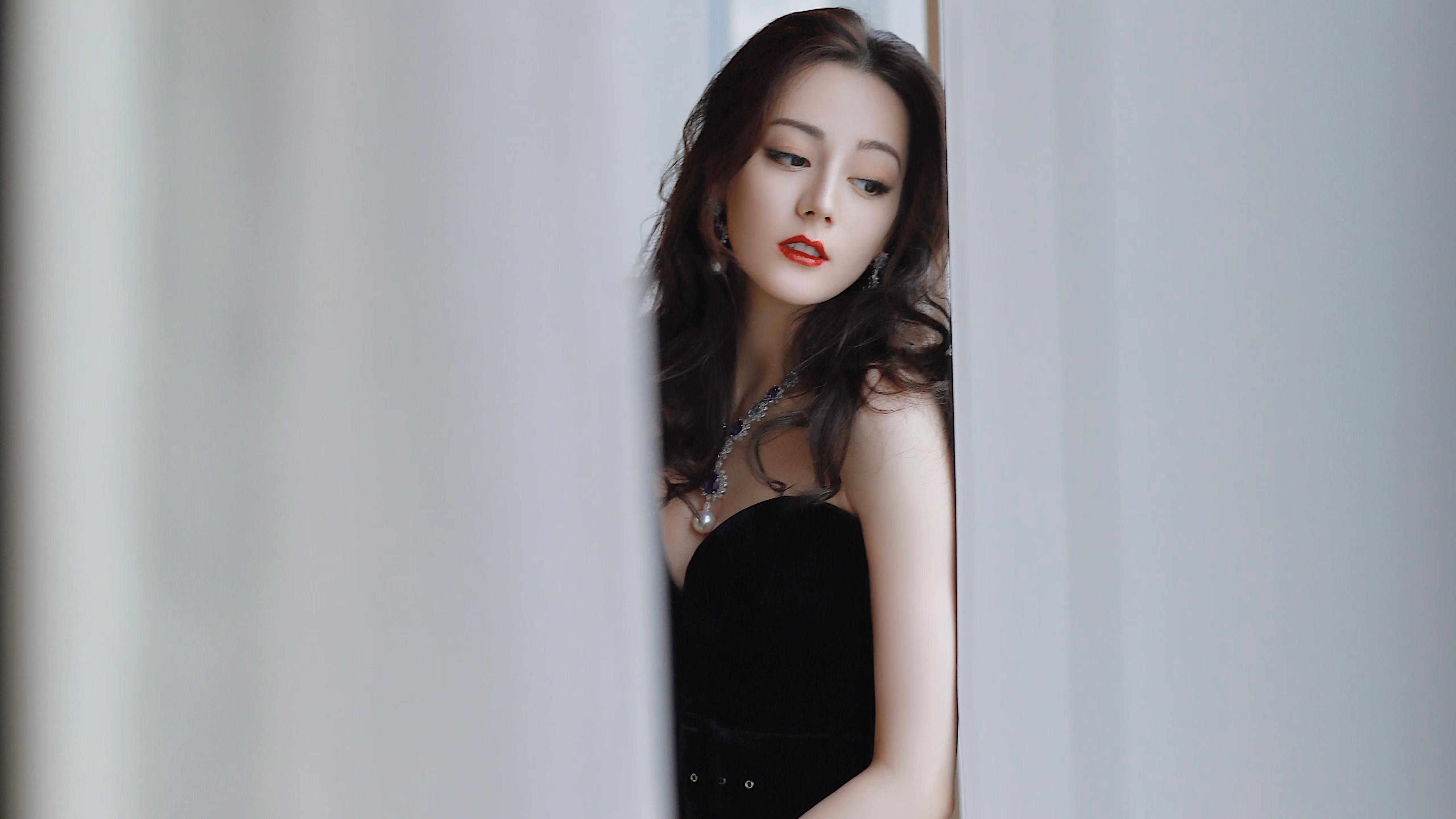 爱游戏体育（AYX）官方APP下载-拜仁遭遇曼城：激烈对决引人期待，拜仁曼城录像