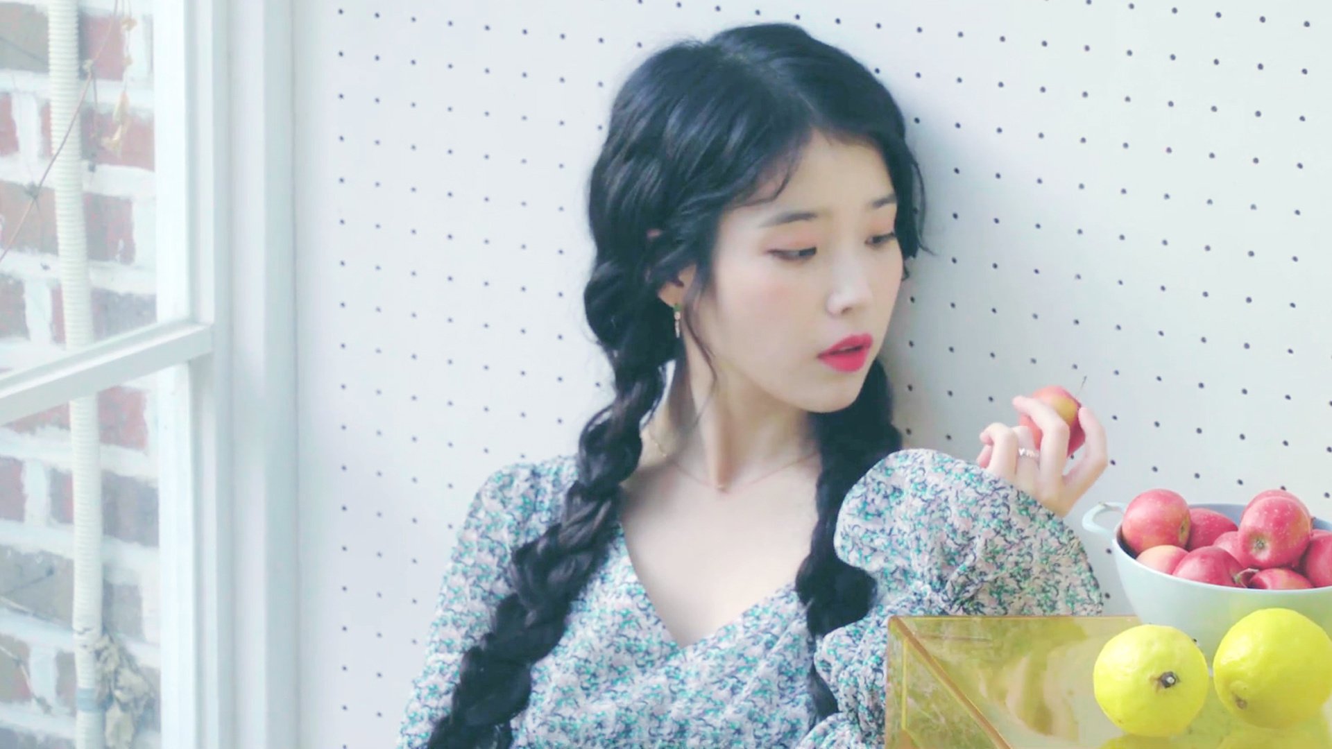 AYX体育-阿根廷天才助攻，巴塞罗那力压皇马登顶，巴塞罗那 阿根廷