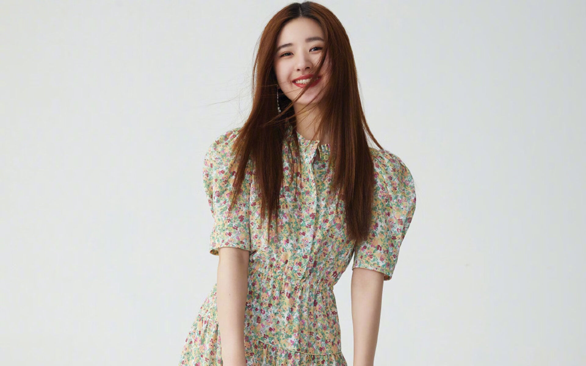 尼尔·巴特尔凭借经验与球场视野,帮助袋鼠队稳固后防,尼尔巴雷特衣服